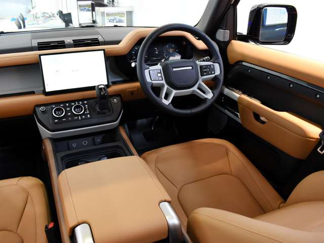 ランドローバー ディフェンダー １３０ ローンチ エディション ディーゼルターボ ４ＷＤ R5年 (関東) 99