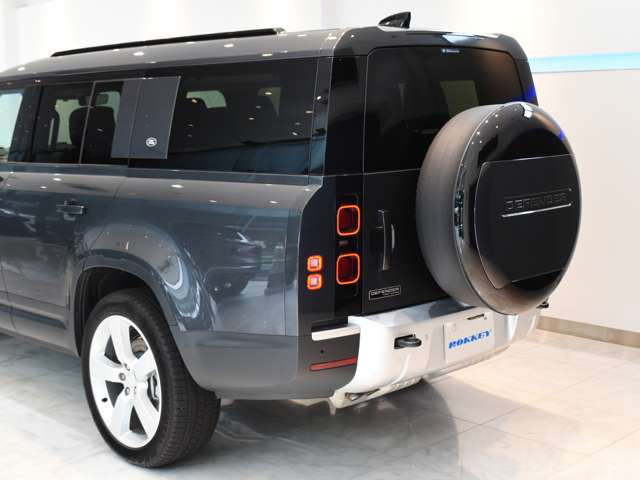 ランドローバー ディフェンダー １３０ ローンチ エディション ディーゼルターボ ４ＷＤ R5年 (関東) 99