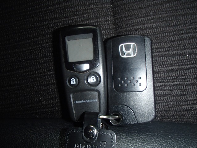 ホンダ フィット　ハイブリッド １．３ スマートセレクション ファインスタイル H25年 (東北) 99