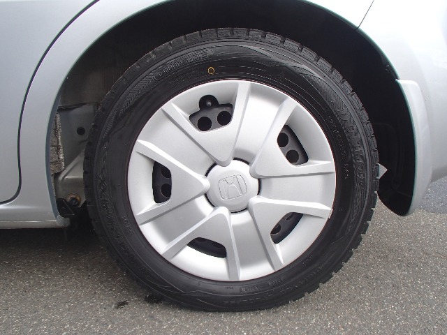 ホンダ フィット　ハイブリッド １．３ スマートセレクション ファインスタイル H25年 (東北) 99