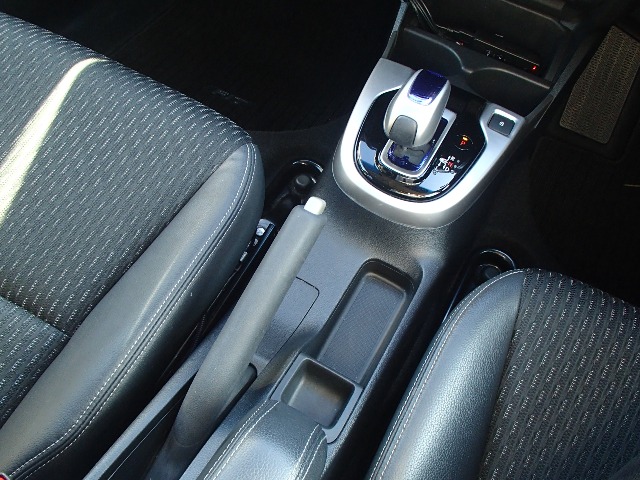 ホンダ フィット　ハイブリッド １．５ ハイブリッド Ｌパッケージ H28年 (東北) 99