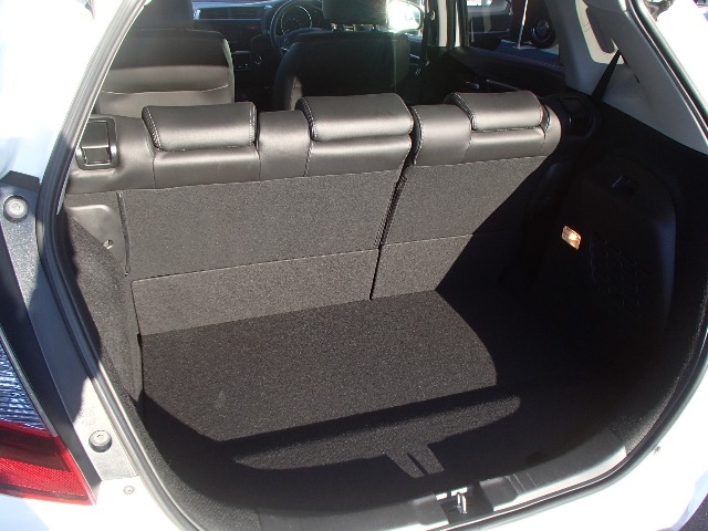 ホンダ フィット　ハイブリッド １．５ ハイブリッド Ｌパッケージ H28年 (東北) 99