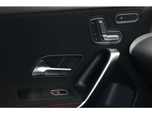 メルセデスベンツ Ａクラス Ａ１８０ スタイル ＡＭＧライン H30年 (近畿) 99