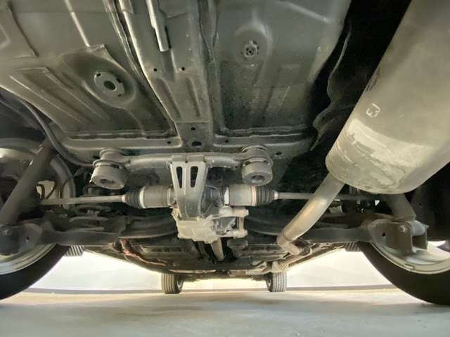 ホンダ ヴェゼル １．５ ハイブリッド Ｚ ホンダセンシング ４ＷＤ H30年 (北海道) 99