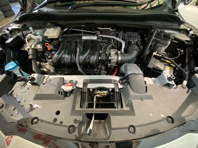 ホンダ ヴェゼル １．５ ハイブリッド Ｚ ホンダセンシング ４ＷＤ H30年 (北海道) 99