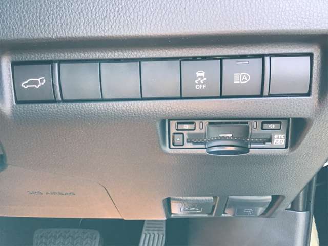 トヨタ ハリアー ２．０ Ｇ R5年 (近畿) 99