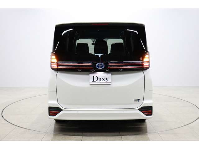 トヨタ ヴォクシー １．８ ハイブリッド Ｓ－Ｚ R5年 (東海) 99