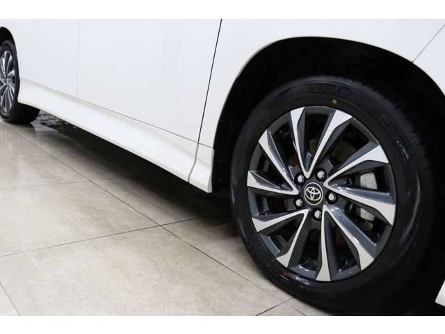 トヨタ ヴォクシー １．８ ハイブリッド Ｓ－Ｚ R5年 (東海) 99