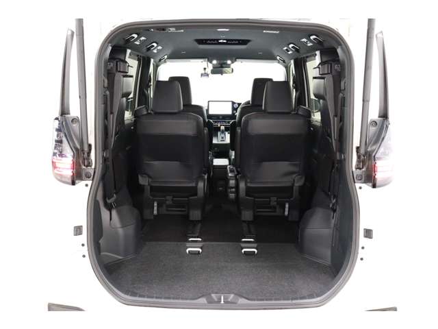 トヨタ ヴォクシー １．８ ハイブリッド Ｓ－Ｚ R5年 (東海) 99