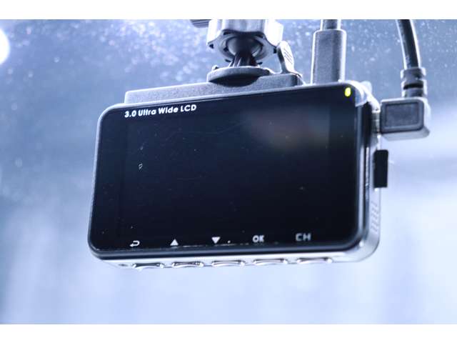 トヨタ ヴォクシー １．８ ハイブリッド Ｓ－Ｚ R5年 (東海) 99