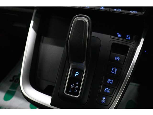 トヨタ ヴォクシー １．８ ハイブリッド Ｓ－Ｚ R5年 (東海) 99