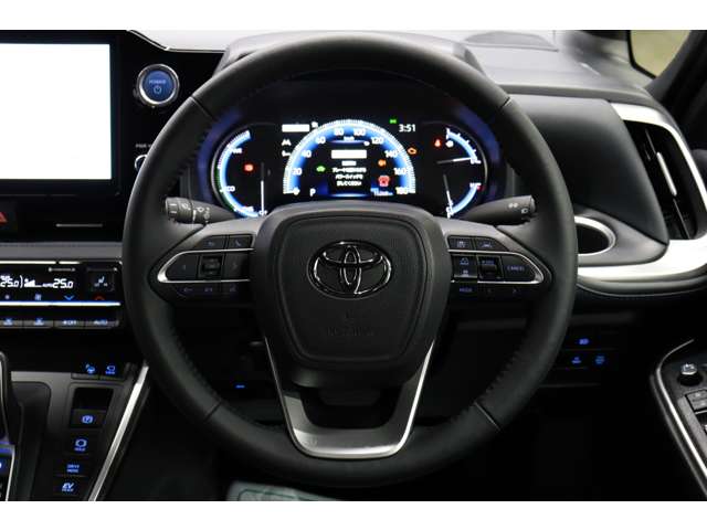 トヨタ ヴォクシー １．８ ハイブリッド Ｓ－Ｚ R5年 (東海) 99