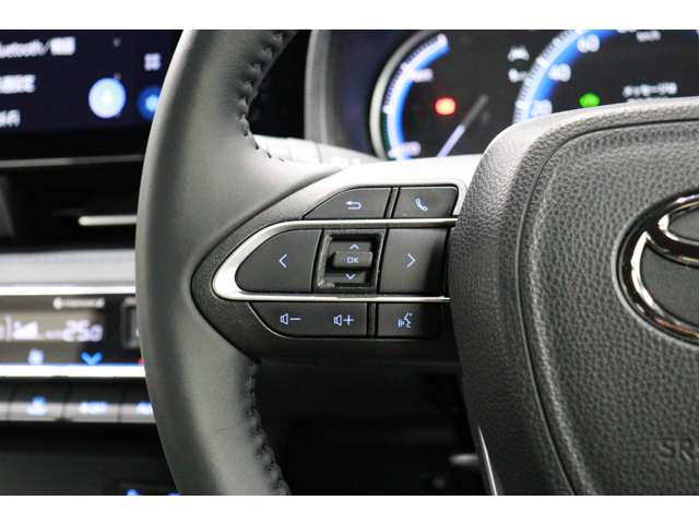 トヨタ ヴォクシー １．８ ハイブリッド Ｓ－Ｚ R5年 (東海) 99