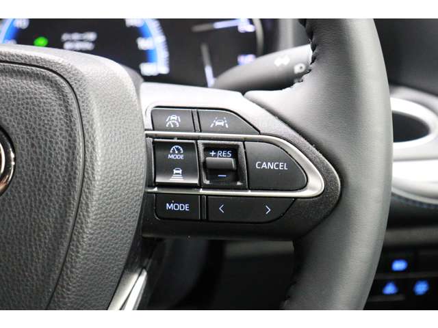 トヨタ ヴォクシー １．８ ハイブリッド Ｓ－Ｚ R5年 (東海) 99