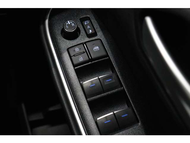 トヨタ ヴォクシー １．８ ハイブリッド Ｓ－Ｚ R5年 (東海) 99