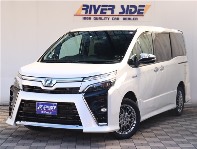 トヨタ ヴォクシー １．８ ハイブリッド ＺＳ 煌ＩＩ R1年 (関東) 99