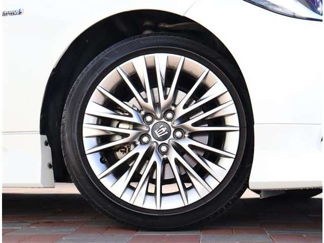 トヨタ クラウン　ハイブリッド ハイブリッド ２．５ Ｓ Ｃパッケージ R1年 (関東) 99