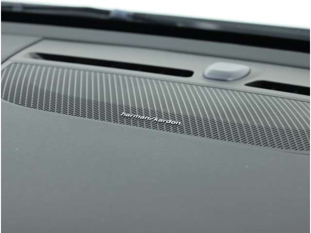 ボルボ Ｃ４０ リチャージ ツイン ４ＷＤ R4年 (近畿) 99