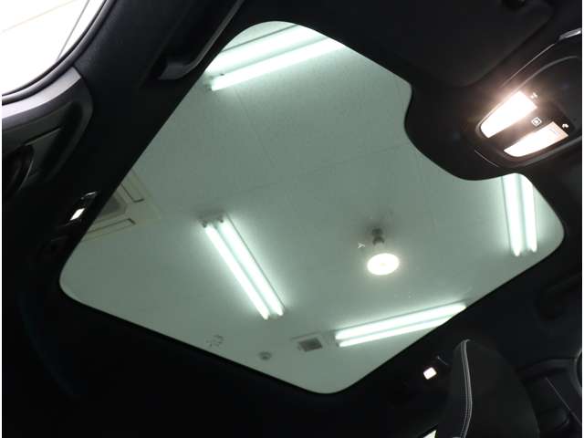 ボルボ Ｃ４０ リチャージ ツイン ４ＷＤ R4年 (近畿) 99