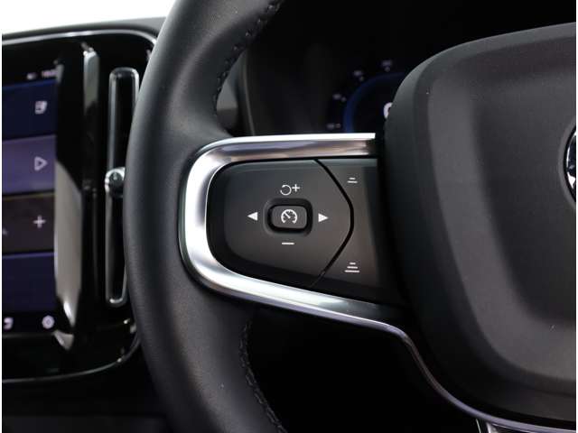 ボルボ Ｃ４０ リチャージ ツイン ４ＷＤ R4年 (近畿) 99