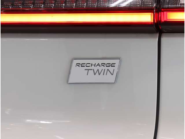 ボルボ Ｃ４０ リチャージ ツイン ４ＷＤ R4年 (近畿) 99