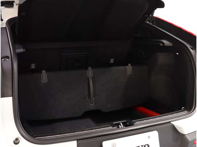 ボルボ Ｃ４０ リチャージ ツイン ４ＷＤ R4年 (近畿) 99