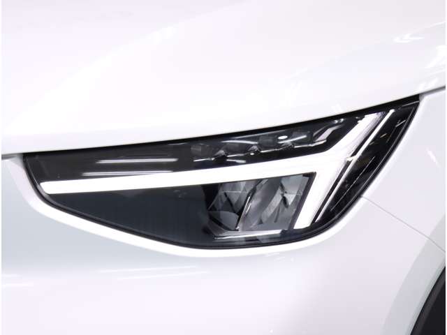 ボルボ Ｃ４０ リチャージ ツイン ４ＷＤ R4年 (近畿) 99