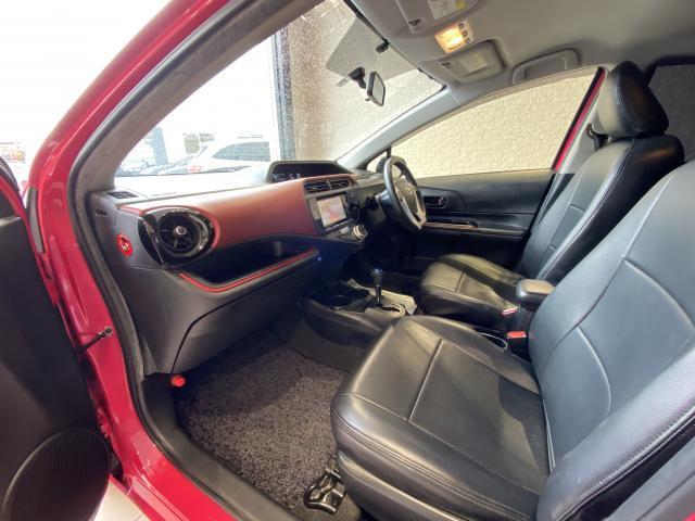 トヨタ アクア １．５ Ｓ H27年 (九州・沖縄) 99