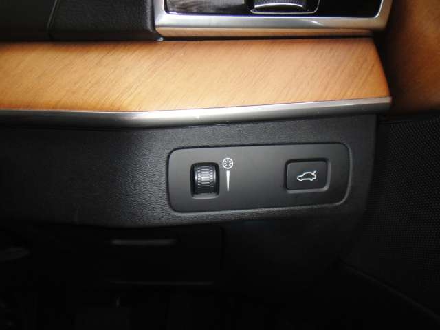 ボルボ ＸＣ９０ Ｔ６ ＡＷＤ インスクリプション ４ＷＤ R1年 (東北) 99