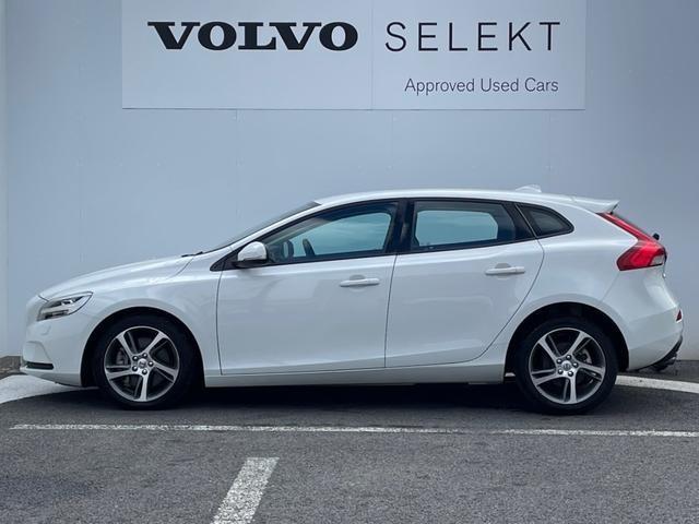 ボルボ Ｖ４０ Ｔ３　モメンタム H29年 (東北) 99