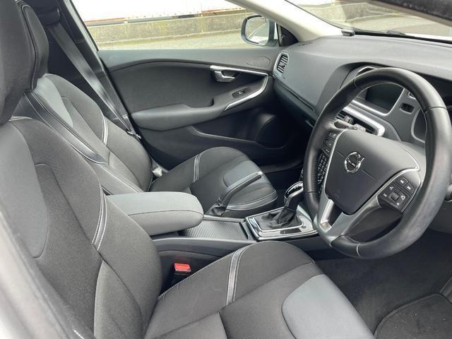 ボルボ Ｖ４０ Ｔ３　モメンタム H29年 (東北) 99