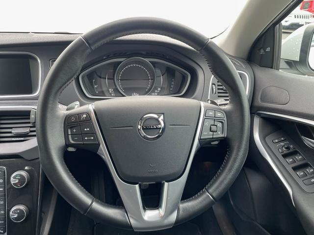 ボルボ Ｖ４０ Ｔ３　モメンタム H29年 (東北) 99