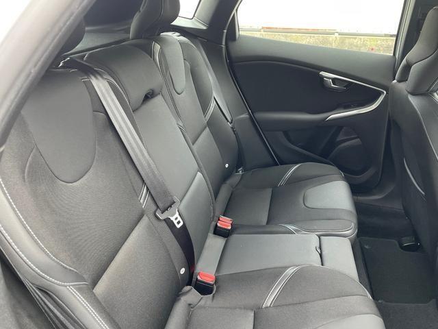 ボルボ Ｖ４０ Ｔ３　モメンタム H29年 (東北) 99