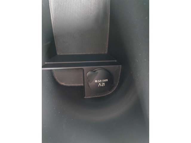 ボルボ Ｖ４０ Ｔ３　モメンタム H29年 (東北) 99