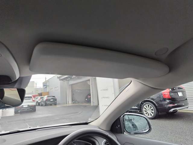 ボルボ Ｖ４０ Ｔ３　モメンタム H29年 (東北) 99