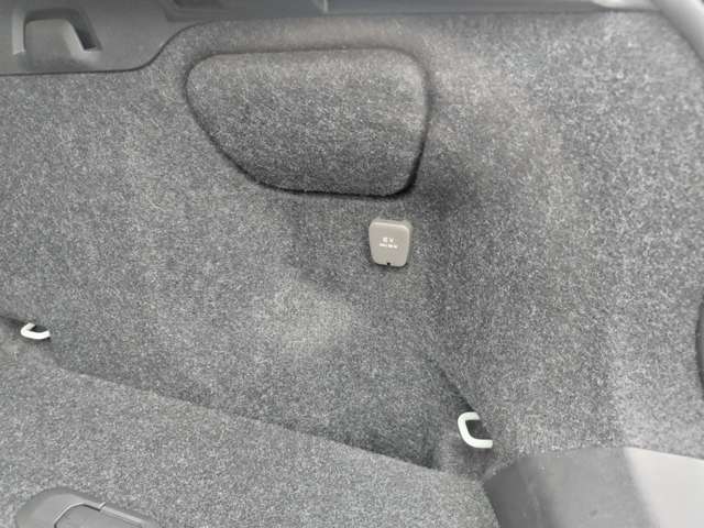 ボルボ Ｖ４０ Ｔ３　モメンタム H29年 (東北) 99