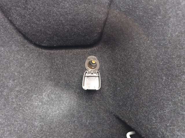 ボルボ Ｖ４０ Ｔ３　モメンタム H29年 (東北) 99