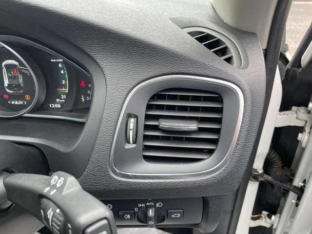 ボルボ Ｖ４０ Ｔ３　タックエディション R1年 (東北) 99