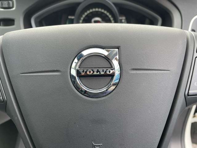 ボルボ Ｖ４０ Ｔ３　タックエディション R1年 (東北) 99