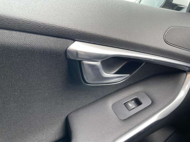 ボルボ Ｖ４０ Ｔ３　タックエディション R1年 (東北) 99