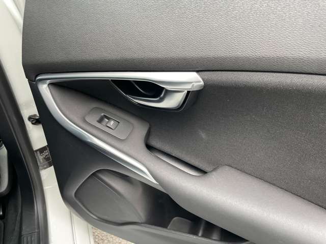 ボルボ Ｖ４０ Ｔ３　タックエディション R1年 (東北) 99