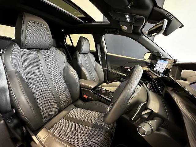 プジョー ＳＵＶ ２００８ ＧＴ ブルーＨＤＩ ディーゼルターボ R5年 (中国) 99