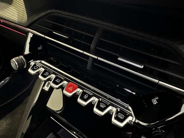 プジョー ＳＵＶ ２００８ ＧＴ ブルーＨＤＩ ディーゼルターボ R5年 (中国) 99