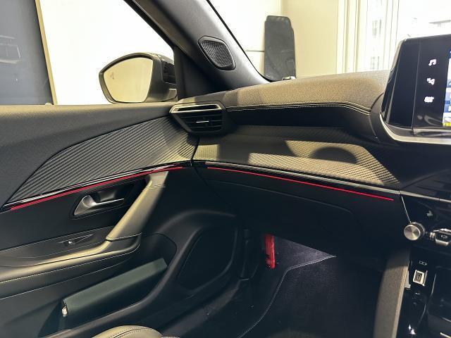 プジョー ＳＵＶ ２００８ ＧＴ ブルーＨＤＩ ディーゼルターボ R5年 (中国) 99