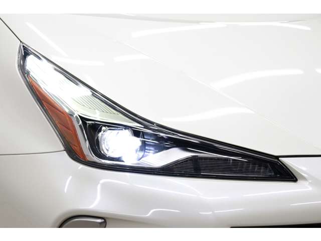 トヨタ プリウス １．８ Ｓ ツーリングセレクション R1年 (東海) 99