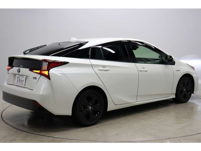 トヨタ プリウス １．８ Ｓ ツーリングセレクション R1年 (東海) 99