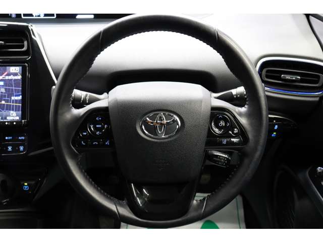 トヨタ プリウス １．８ Ｓ ツーリングセレクション R1年 (東海) 99