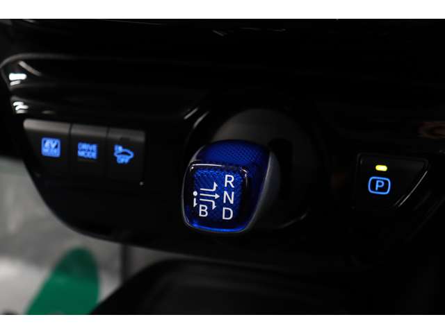 トヨタ プリウス １．８ Ｓ ツーリングセレクション R1年 (東海) 99