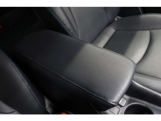 トヨタ プリウス １．８ Ｓ ツーリングセレクション R1年 (東海) 99