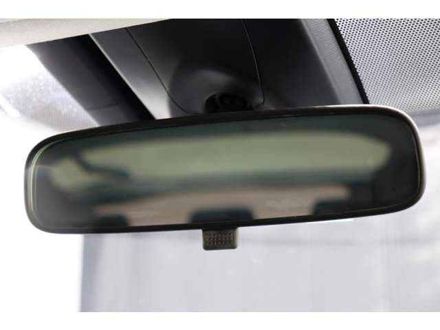 トヨタ プリウス １．８ Ｓ ツーリングセレクション R1年 (東海) 99